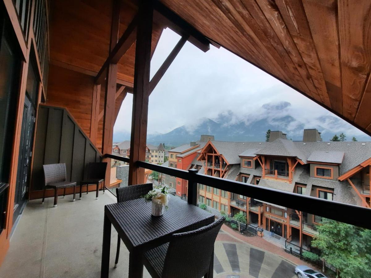Отель Spectacular Penthouse With Amazing Views, Indoor Pool And Hot Tub Канмор Экстерьер фото