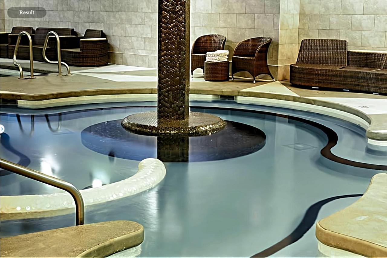Отель Spectacular Penthouse With Amazing Views, Indoor Pool And Hot Tub Канмор Экстерьер фото
